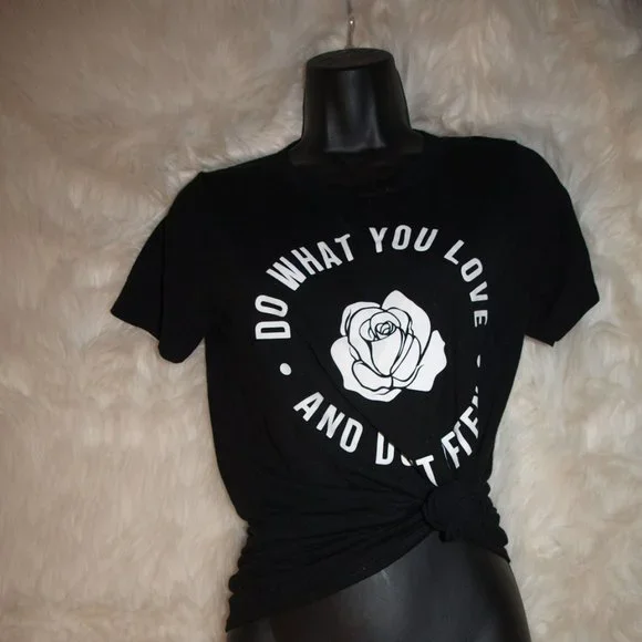 Do What You Love T-Shirt BY JERRY LEIGH Size 8/10 M LIKE NEW - Picture 1 of 4